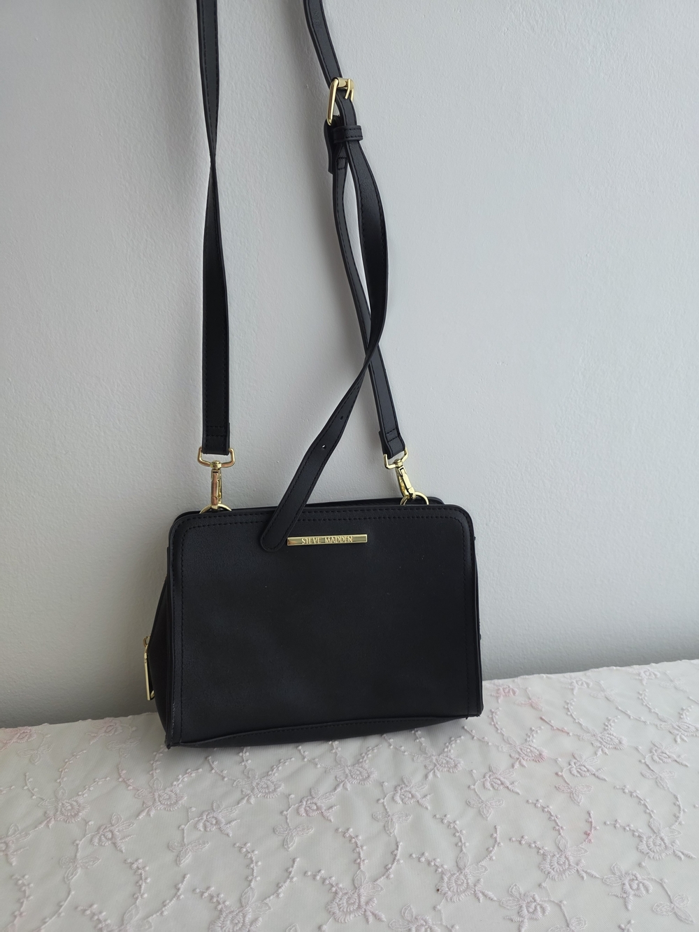 Steve Madden Black Crossbody Bag with Gold Hardware